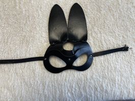 Masque Lapin similicuir  Noir Neuf