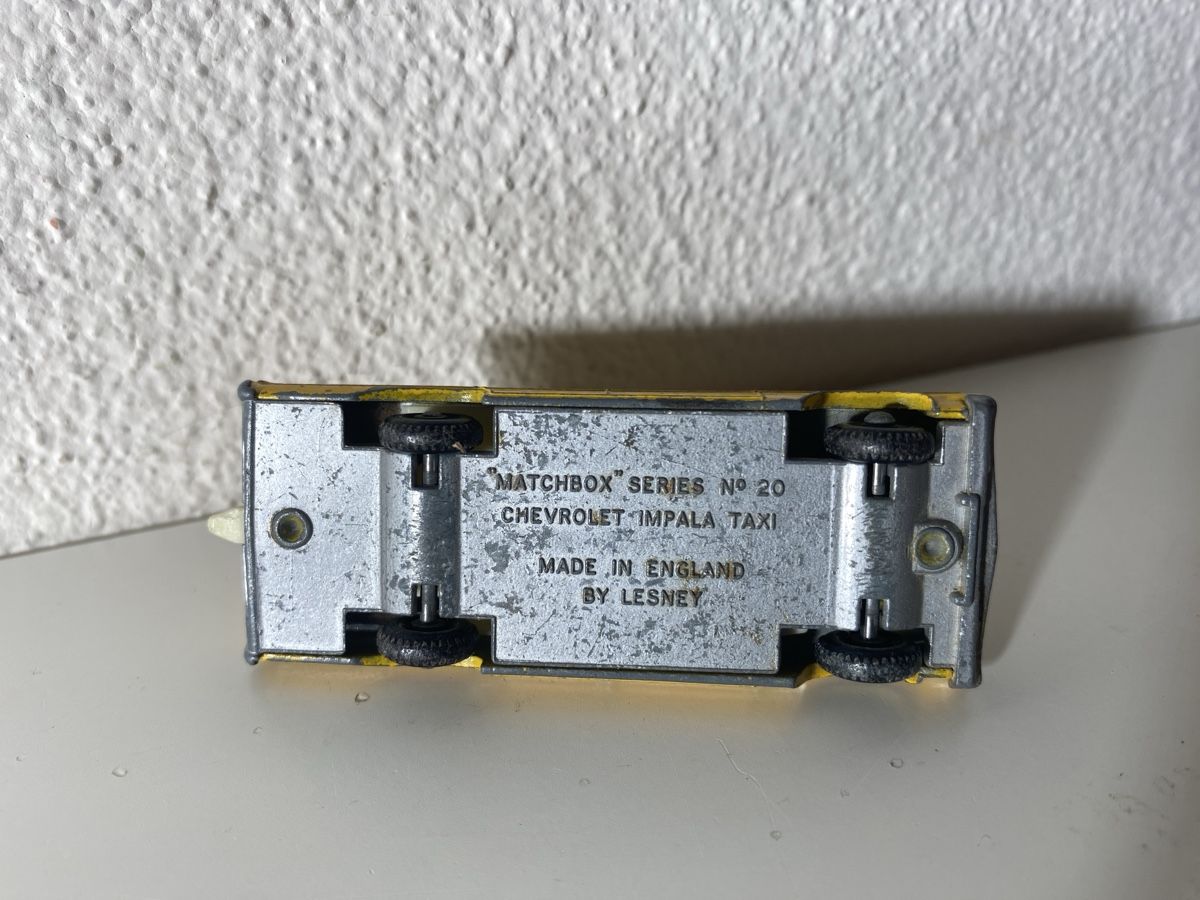 Lesney Modellini d'auto: Lesney taxi – Usato da Winterthur venduto da ben_9vxx 4