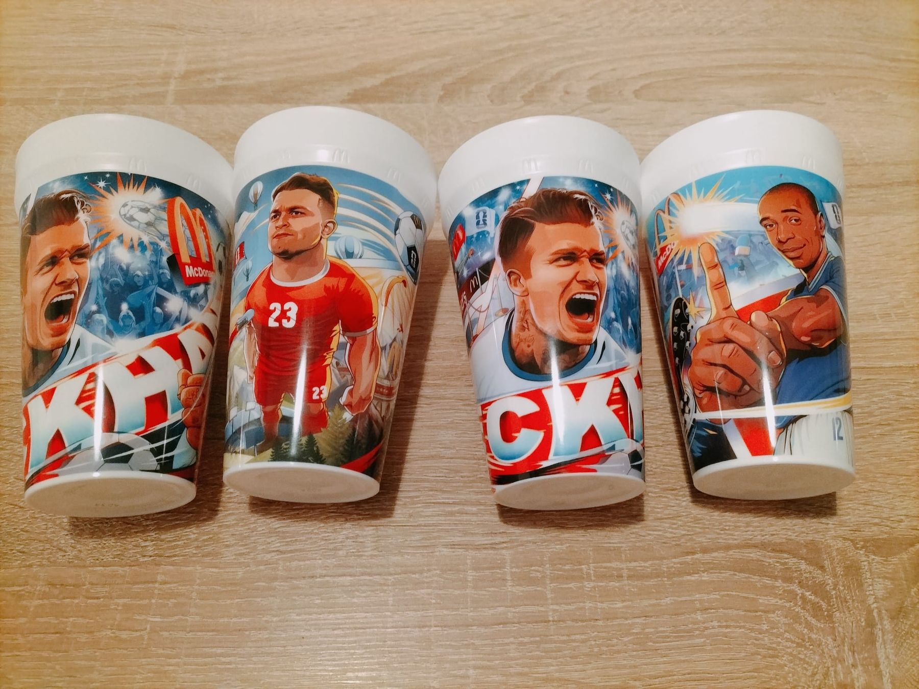 Verres: Mc Donalds Becher WM 2026 – D'occasion à Langnau im Emmental par Ramona910 3