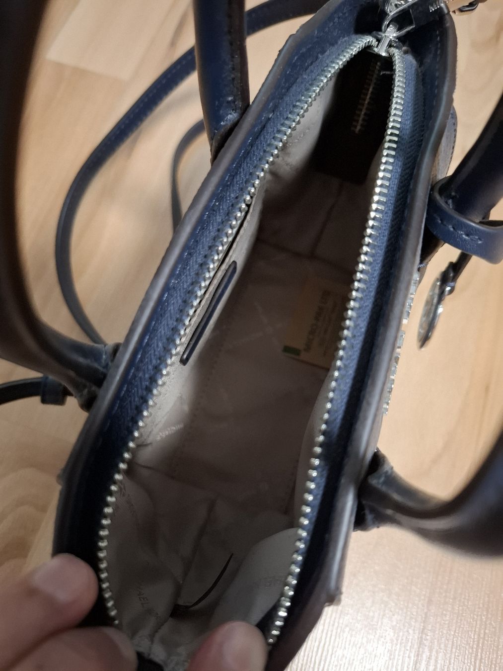 Michael Kors Sacs femmes: Neue Michael Kors Tasche – Neuf (Voir description) à Netstal par Queen37 1