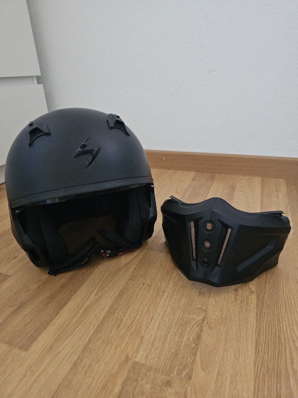 Casques & visières: Motorradheld Scorpion "M" – D'occasion à Belp par fabiocardoso 5