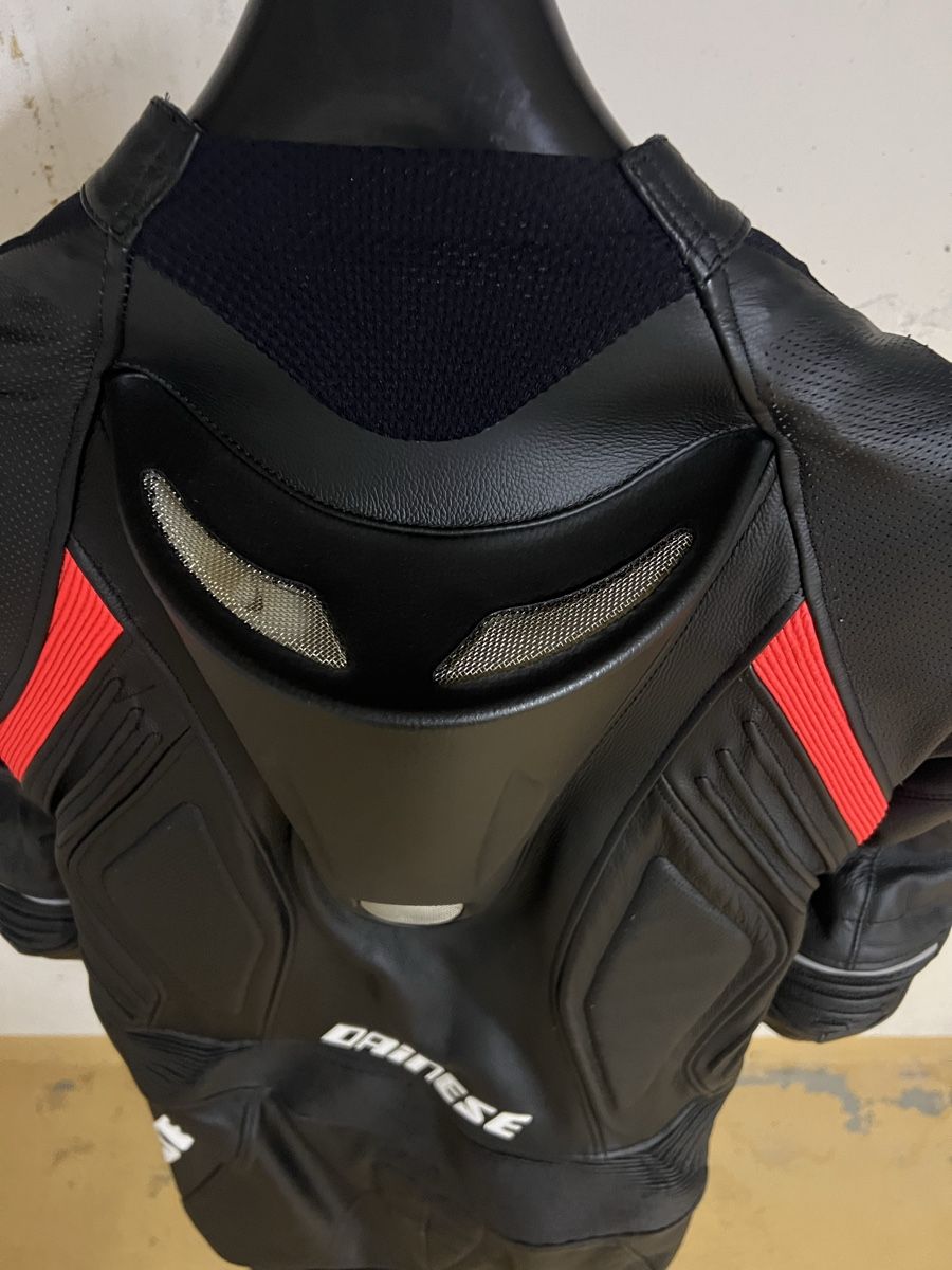 Dainese Completi: Dainese Lederkombi Laguna Seca – Usato da Zürich venduto da Pan-Europ 4
