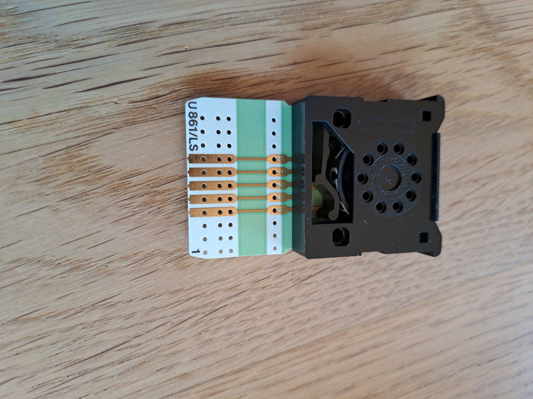 Componenti elettronici: Multiswitch (Dezimal zu BCD) – Usato da Rieden SG venduto da Mpfenni 4