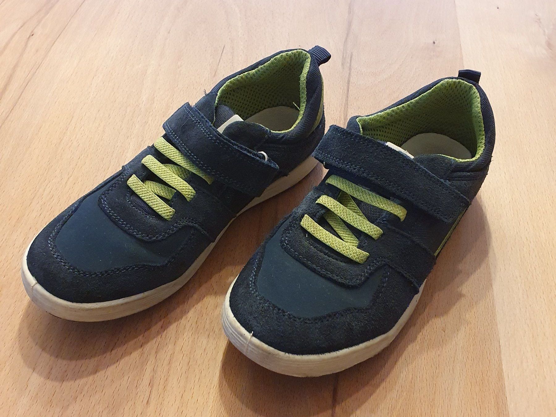 Scarpe per ragazzi: Halbschuhe, blau, Gr. 35 – Usato da Bilten venduto da pelanov