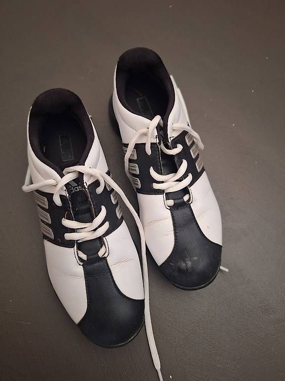 Scarpe da uomo: Golf Schuhe Junior – Usato da Zuoz venduto da Nocino01