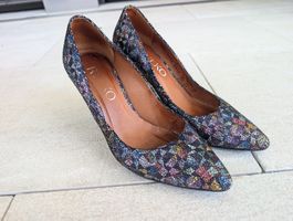 Multicolor Pumps Size 38.5