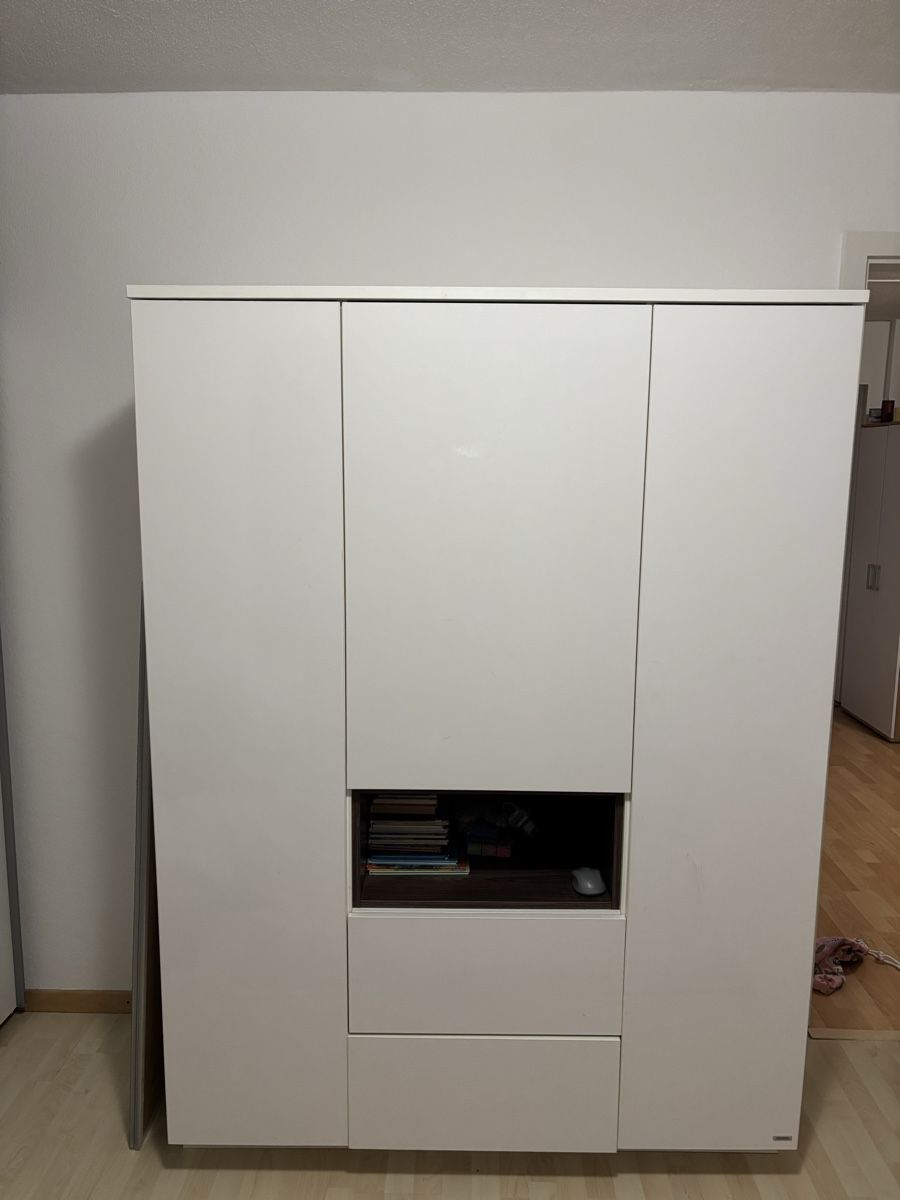 Armoires: Kinderkleiderschrank – D'occasion à Oensingen par El2021