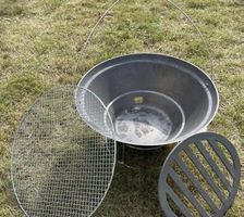 Holzkohleofen Gusseiserne Feuerschale tragbarer Grillkocher