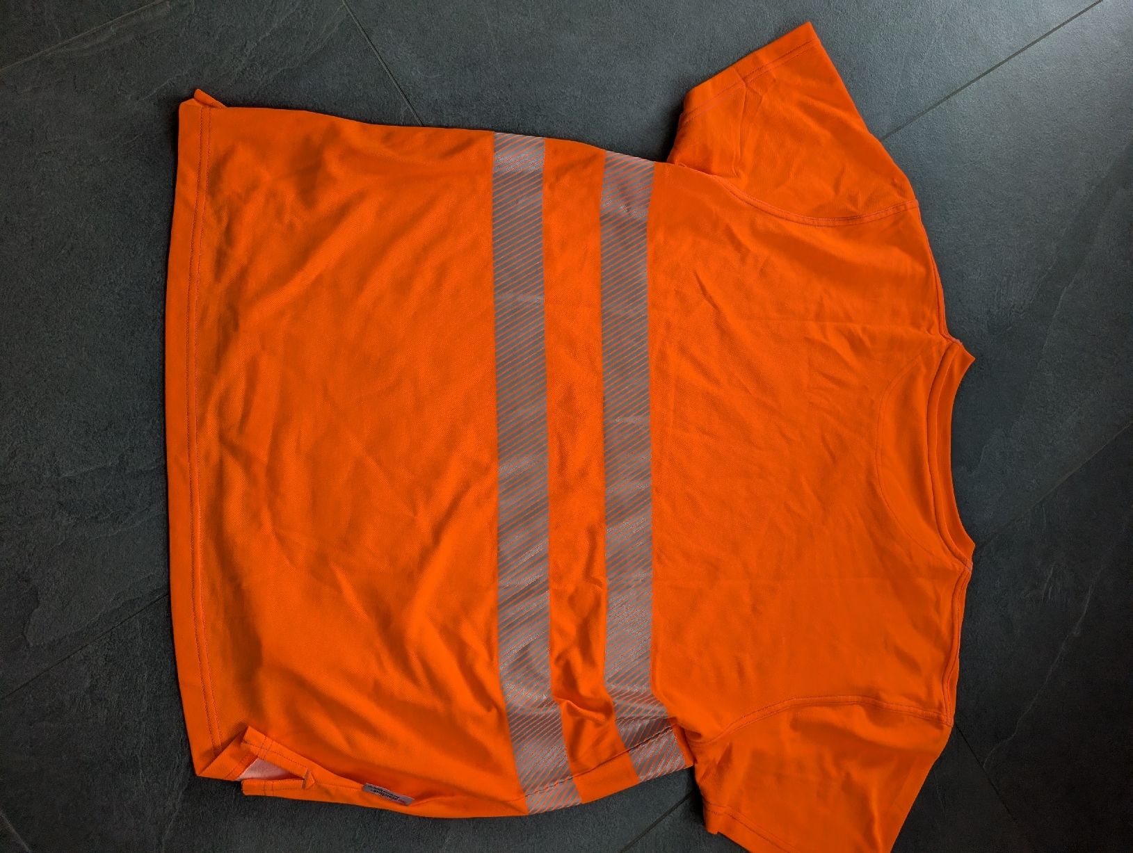 T-Shirts: Arbeits Shirt Albiro  – Neu und originalverpackt aus Davos-Platz von v2cat 5