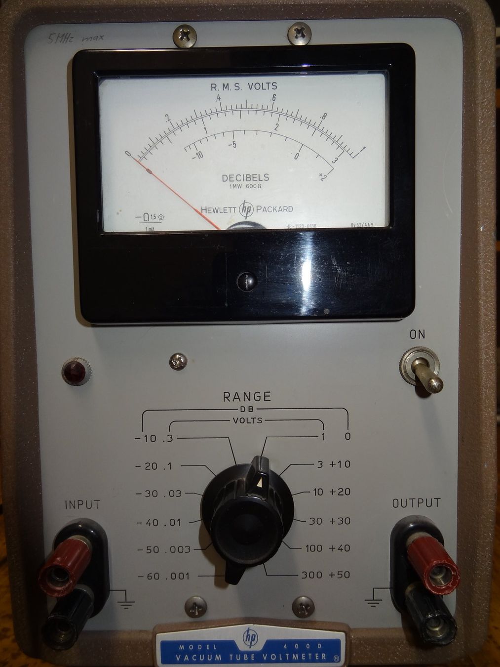 Hewlett Packard Mesurer: Röhrenvoltmeter HP-400D – D'occasion à Bubikon par Oldboy44