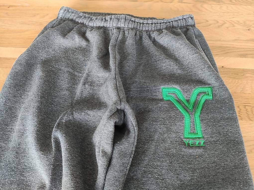 Lotti di vestiti: Trainer-Set (Trainerhose und Trainerjacke) Gr. L – Nuovo (secondo la descrizione) da Oberentfelden venduto da MrRicardolino 4