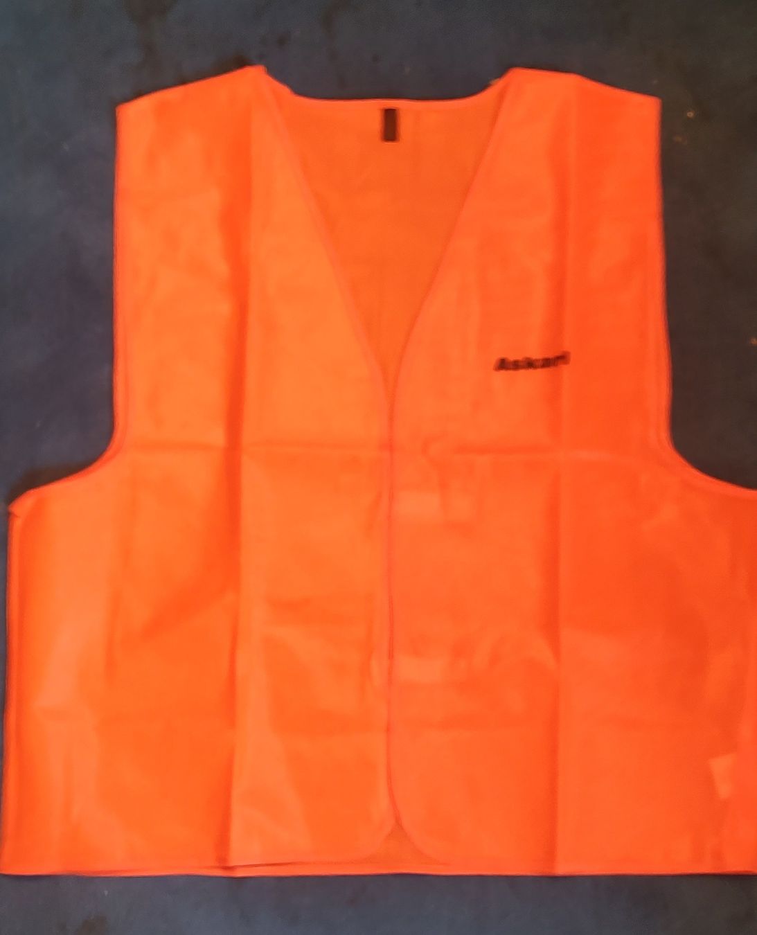 Gilet & Giacche: Oranges Gilet – Nuovo e nell'imballaggio originale da Grenchen venduto da car_qq2t