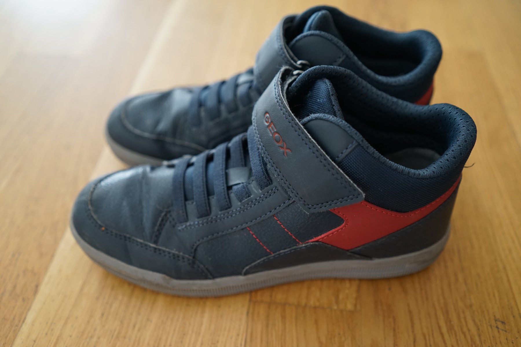 Geox Schuhe für Jungen: Geox Sneaker Junge Gr. 37 – Gebraucht aus Baar von snollub 1