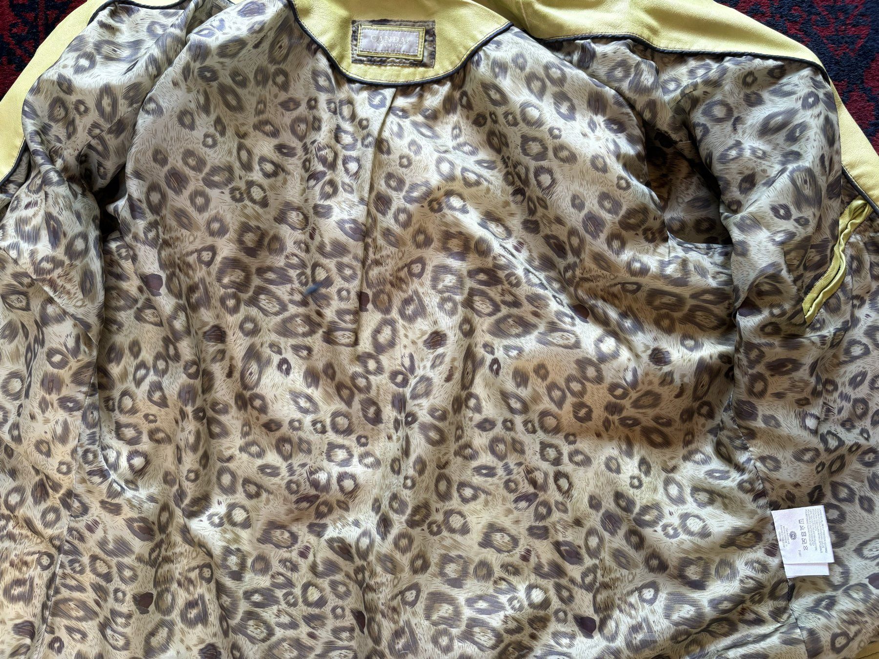 Giacche: Popige gelbe Kunstleder-Jacke Canda – Usato da Ebnat-Kappel venduto da pourlemerite 4