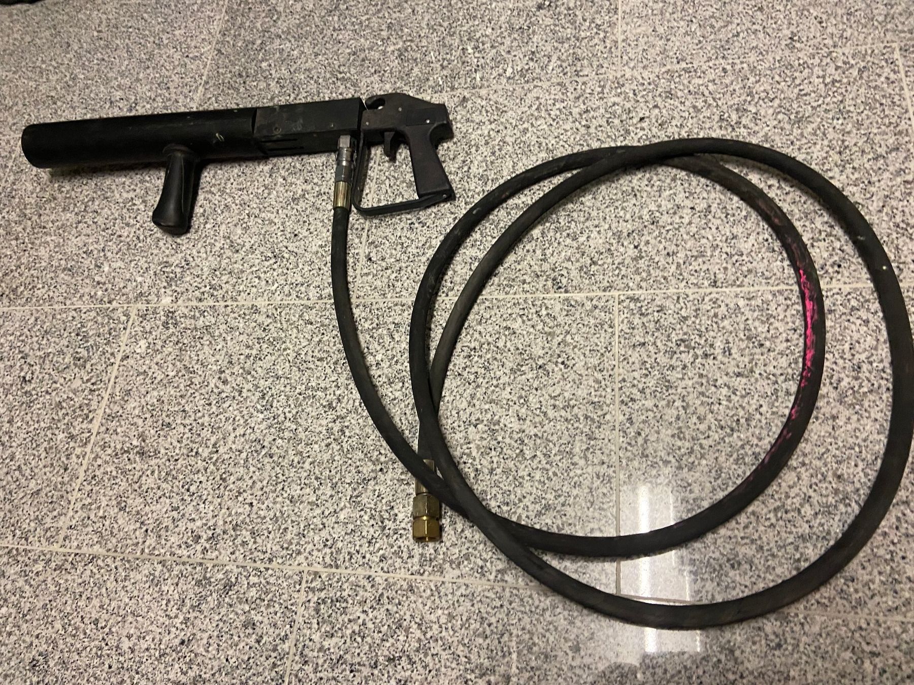 Tubi & Tubi flessibili: CO2 Gun mit Co2 Hochdruckschlauch – Usato da Erlenbach ZH venduto da ultraSale 1