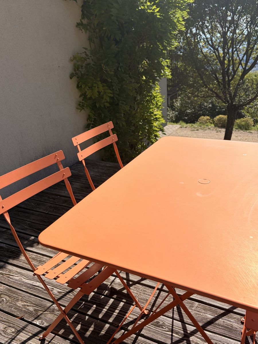 Fermob Set di tavolo e panche: FERMOB Bistro Gartenmöbel – Usato da Evilard venduto da tamino_biel 5