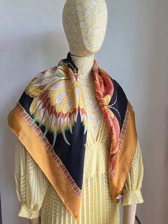 Salvatore Ferragamo Vintage Seidentuch 86 × 86 cm