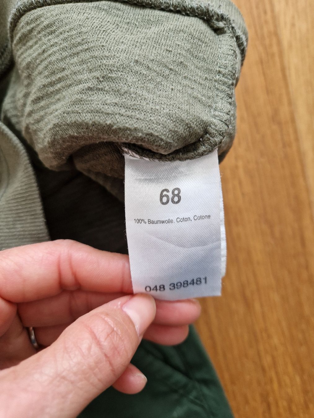 Maglioni & Felpe: Baby Set aus Hose und Pullover Grösse 68 – Usato da Eschenbach SG venduto da SanFranciscoCalifornia 2