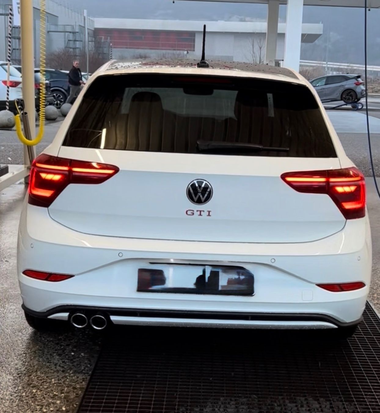 VW Automobili: POLO GTI 2023 – Usato da Sorvilier venduto da JulienGyger1209 1