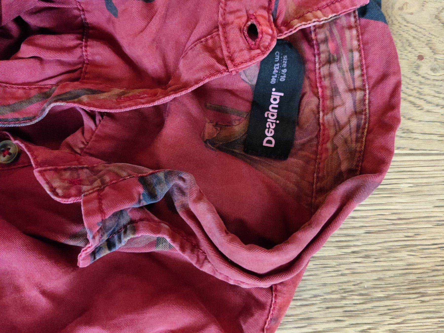 Desigual Kleider & Röcke: Desigual maedchenkleid Gr.9/10(140) – Gebraucht aus Ostermundigen von Louhdezd 2