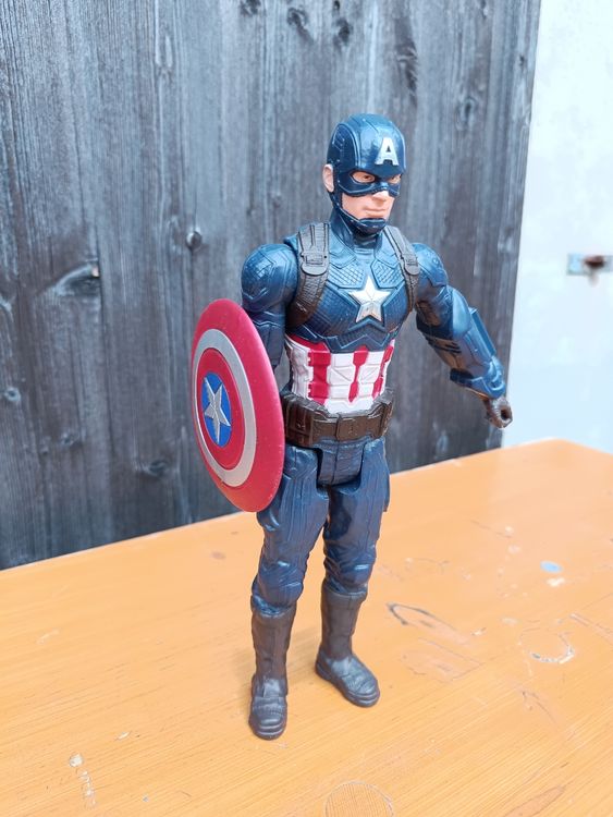 Marvel Statuette: Captain America Action Figur, Marvel Avengers – Usato da Rorschach venduto da Monstera79 1