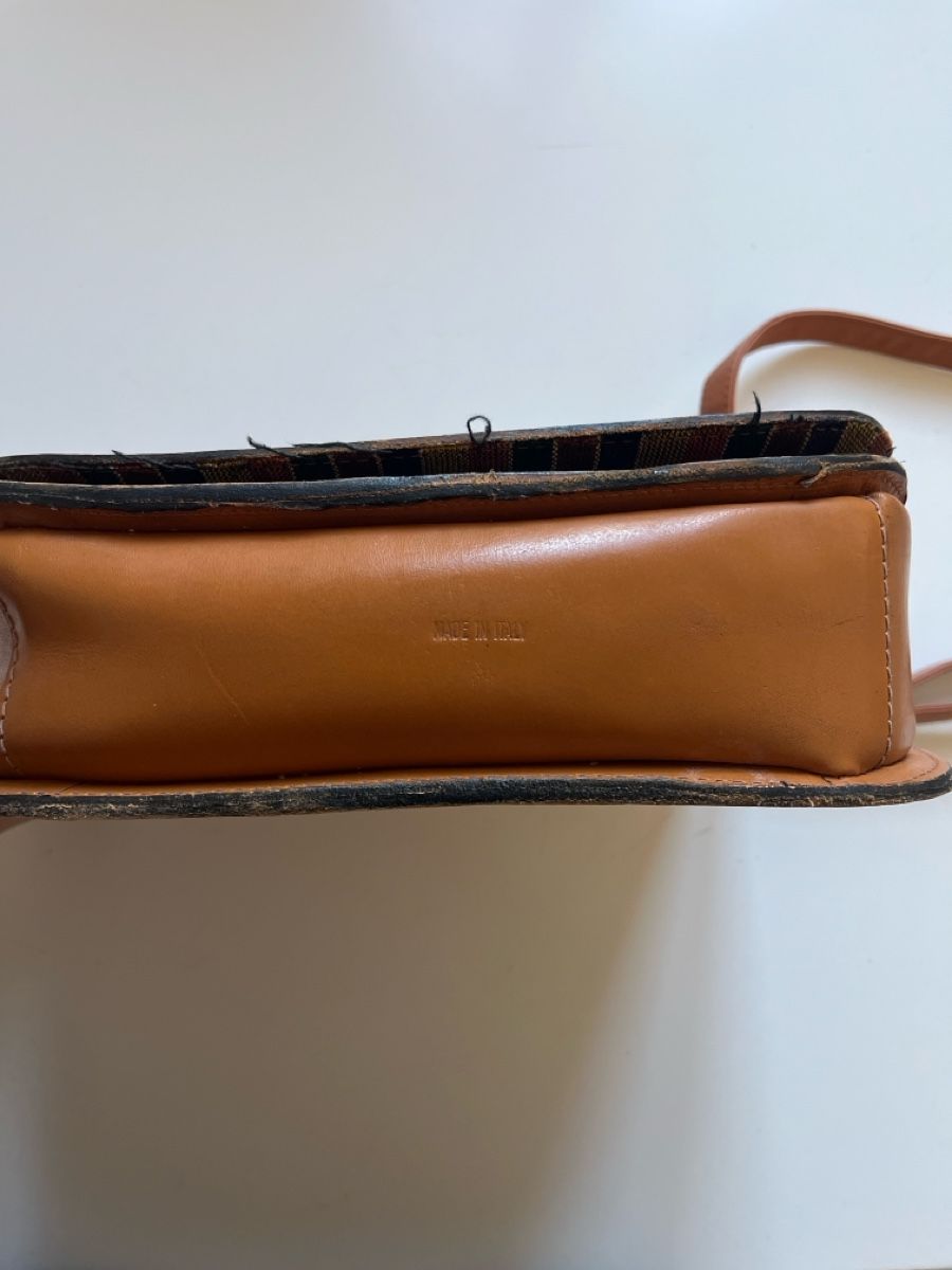 Borse da donna: Schulterträger aus Vintage-Hartleder – Usato da Riva San Vitale venduto da V.IP 2