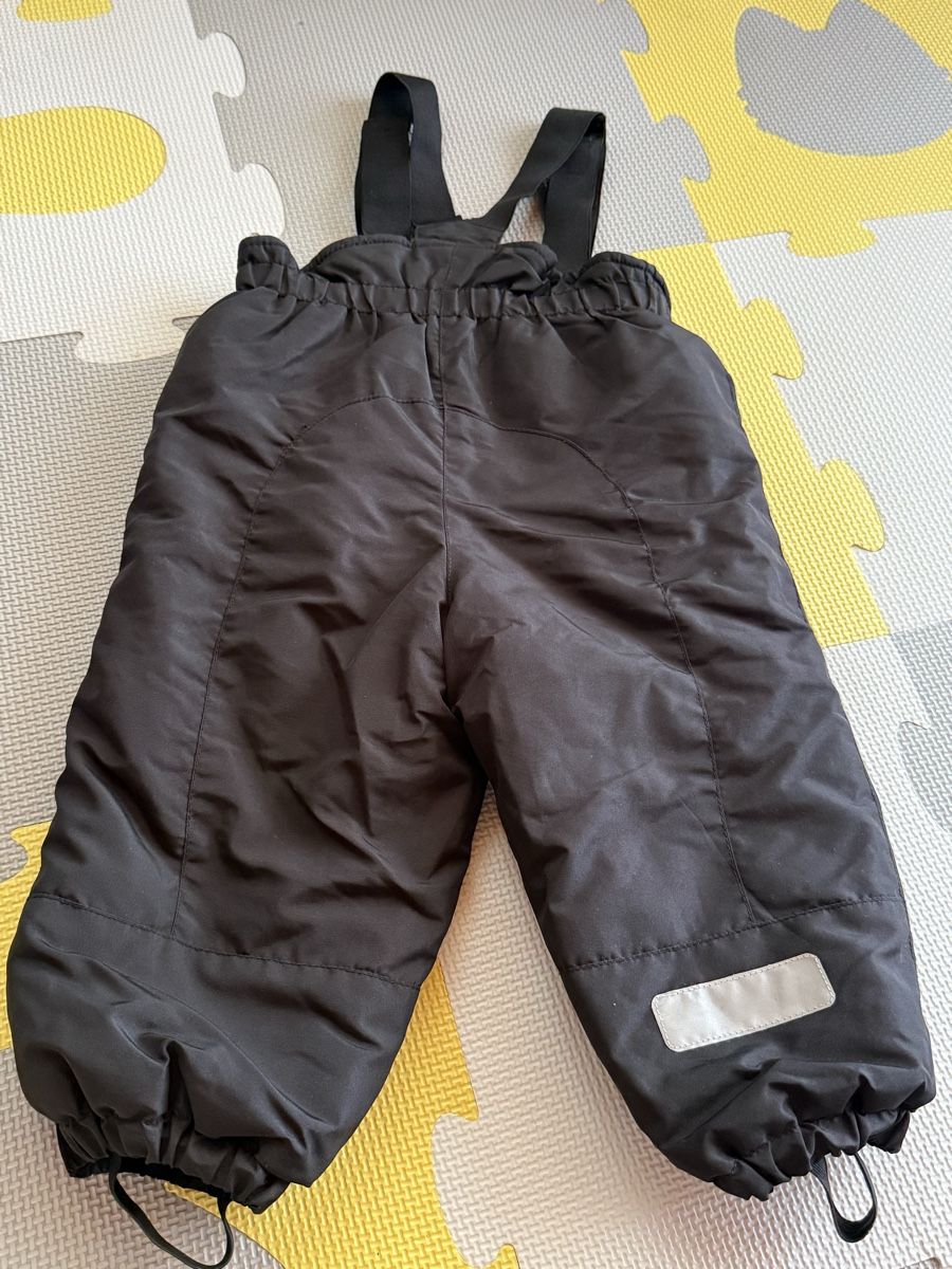 H&M Hosen: Kids Black Snow Bib Pants - Size 18M – Gebraucht aus Uerkheim von yak_5tb7 1