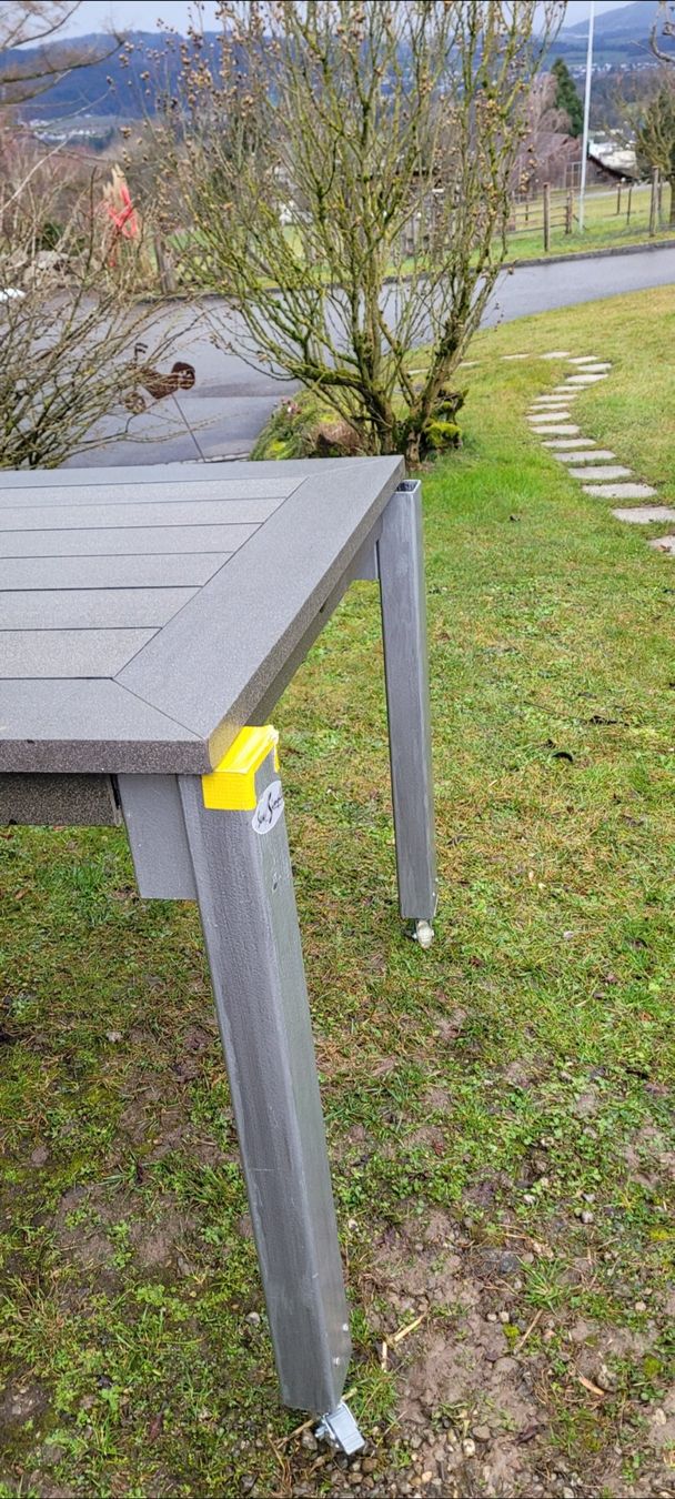 Tavoli: Gartentisch auf Rollen – Usato da Niederlenz venduto da DaveDasWahnsinn 2