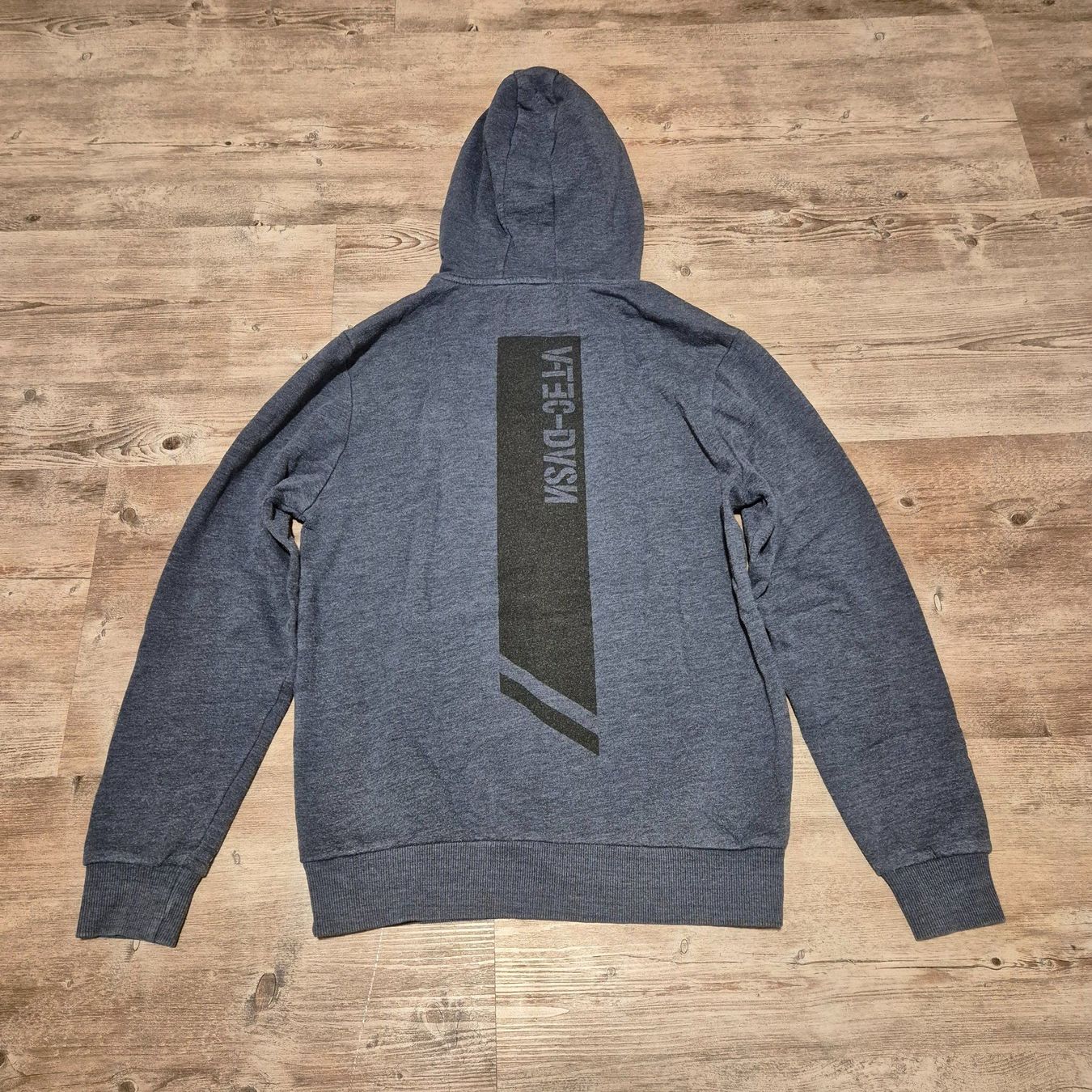 Pullover & Sweatshirts: Sweatshirt – Gebraucht aus Porrentruy von Nos_petites_affaires 1