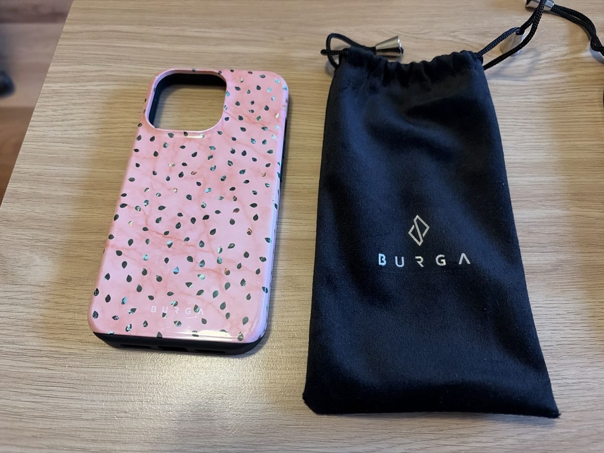 Cover & Protezioni schermo: BURGA iPhone 13 Pro Case – Usato da Zurich venduto da Aleksandra_st