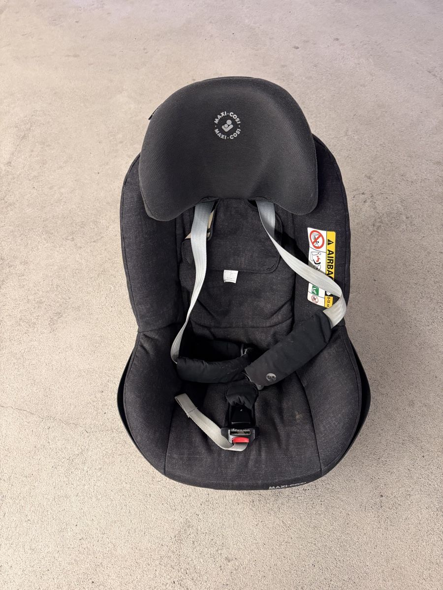 Maxi-Cosi Seggiolini per auto: Maxi Cosi Pearl inkl. Isofix – Usato da Zumikon venduto da MelanieF0102 2