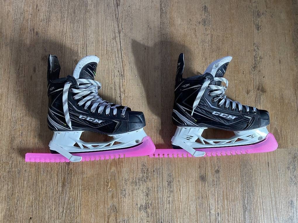 Ccm Pattini da ghiaccio: Schlittschuhe CCM / Eishockey – Usato da Kirchdorf BE venduto da lar_7jxj