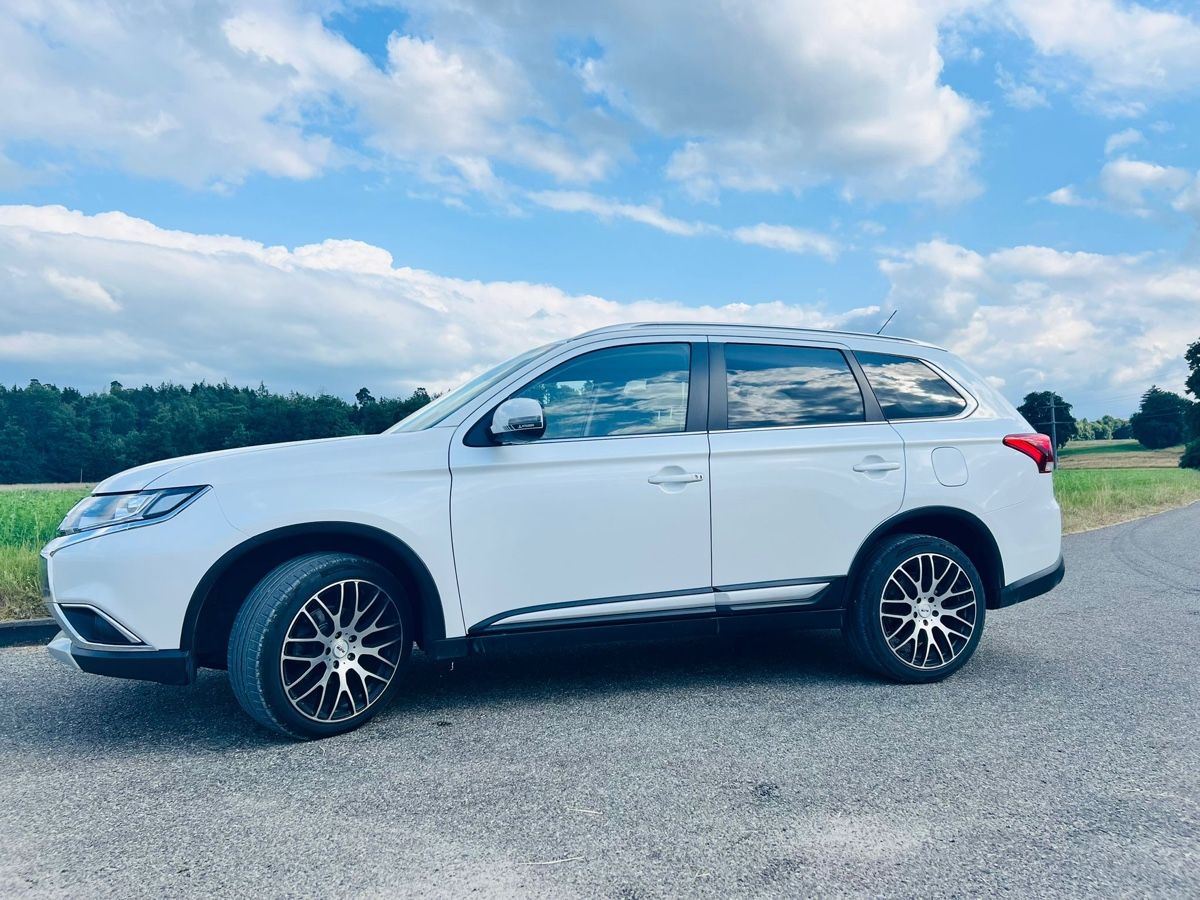 Mitsubishi Automobili: Mitsubishi Outlander 2.2 DID Value – Usato da Guschelmuth venduto da Olish26