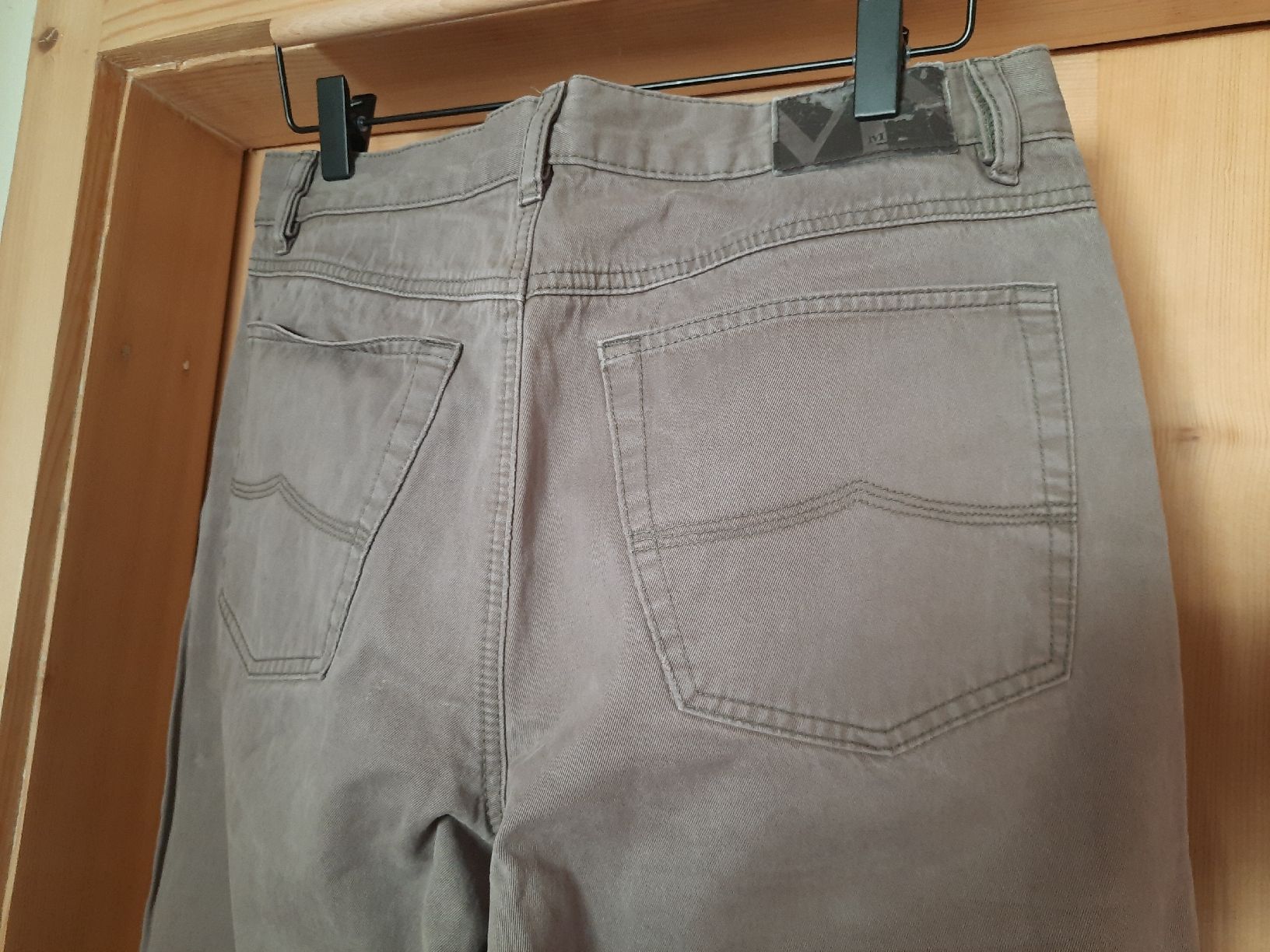 Hosen: McNeal Damen Hose - Gr. 42 – Neu (gemäss Beschreibung) aus Unterterzen von elebo 6