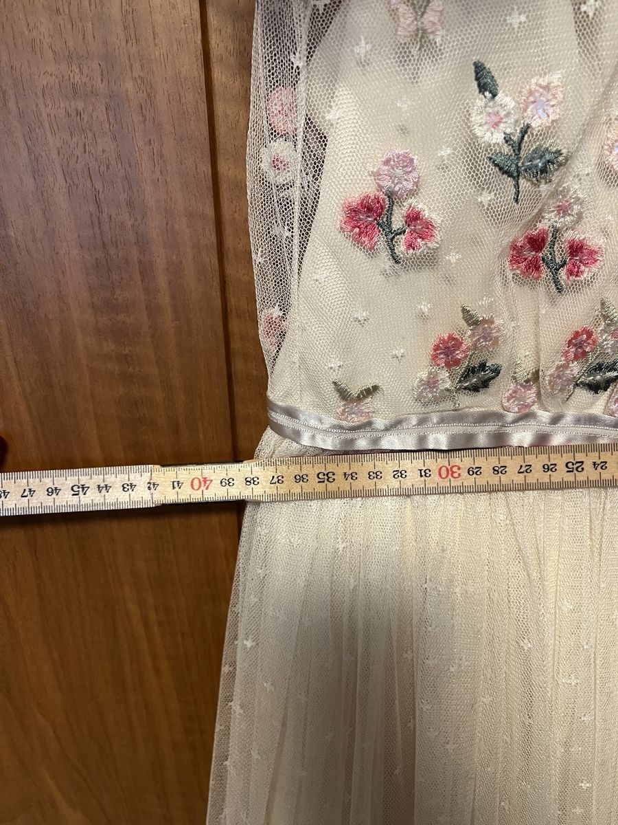Robes: Needle & Thread Kleid Tüll creme beige Gr. 40 – D'occasion à Rotkreuz par zisii 2