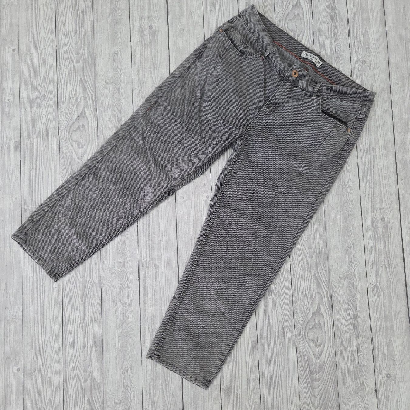 Pantalons: Sommerhose 7/8, Gr. 40, grau gestreift – D'occasion à Näfels par CH.Kchlineknopf