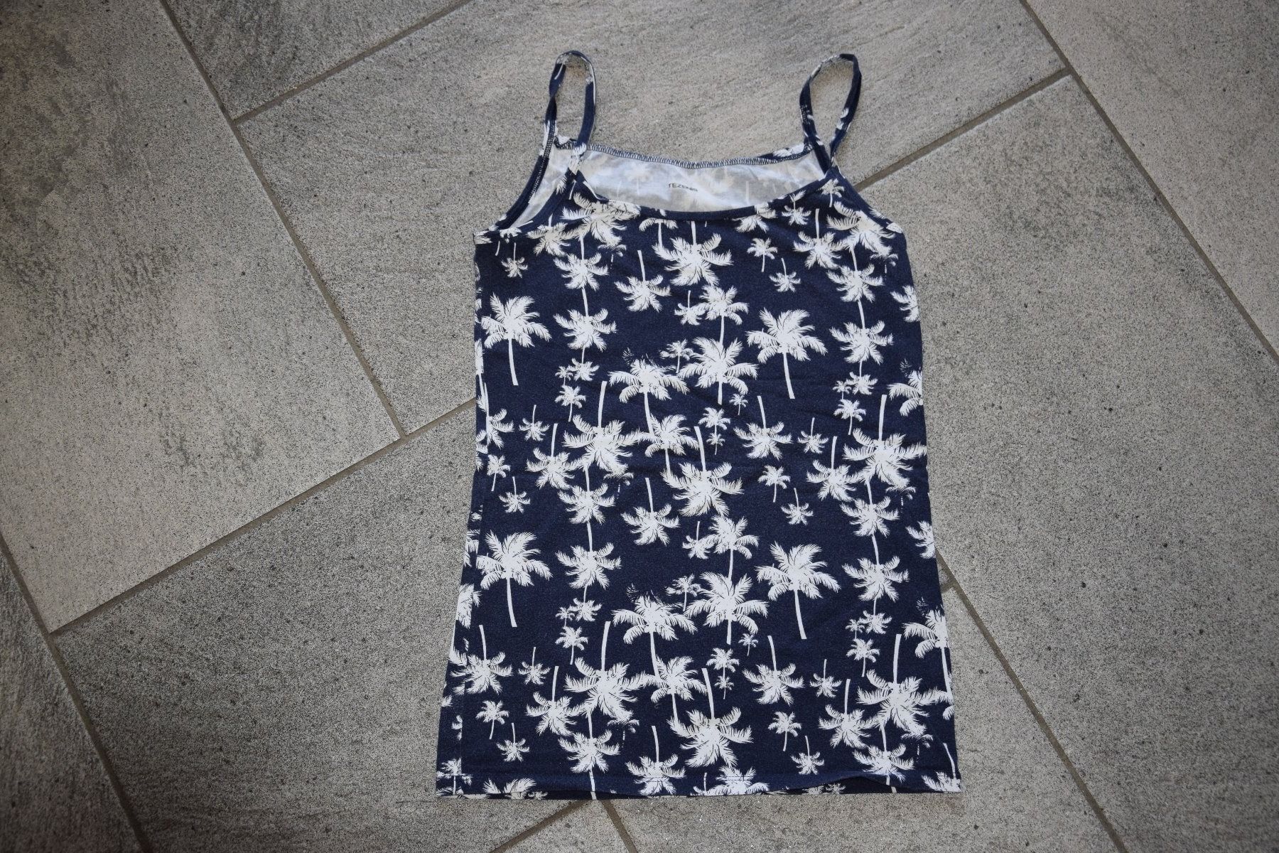 Tezenis Top: Damen Top Tezenis gr. S – Usato da Mezzovico venduto da finsteraar