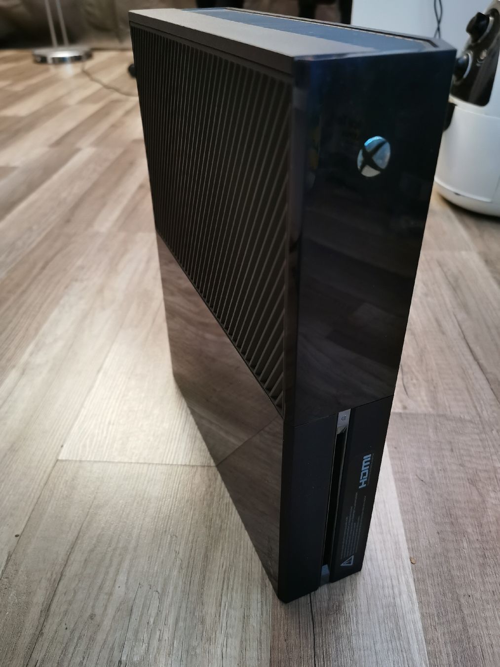 Microsoft Console: XBox One mit 2 Spielen und einem Kontroller – Usato da Grenchen venduto da KevinsellsCards 1