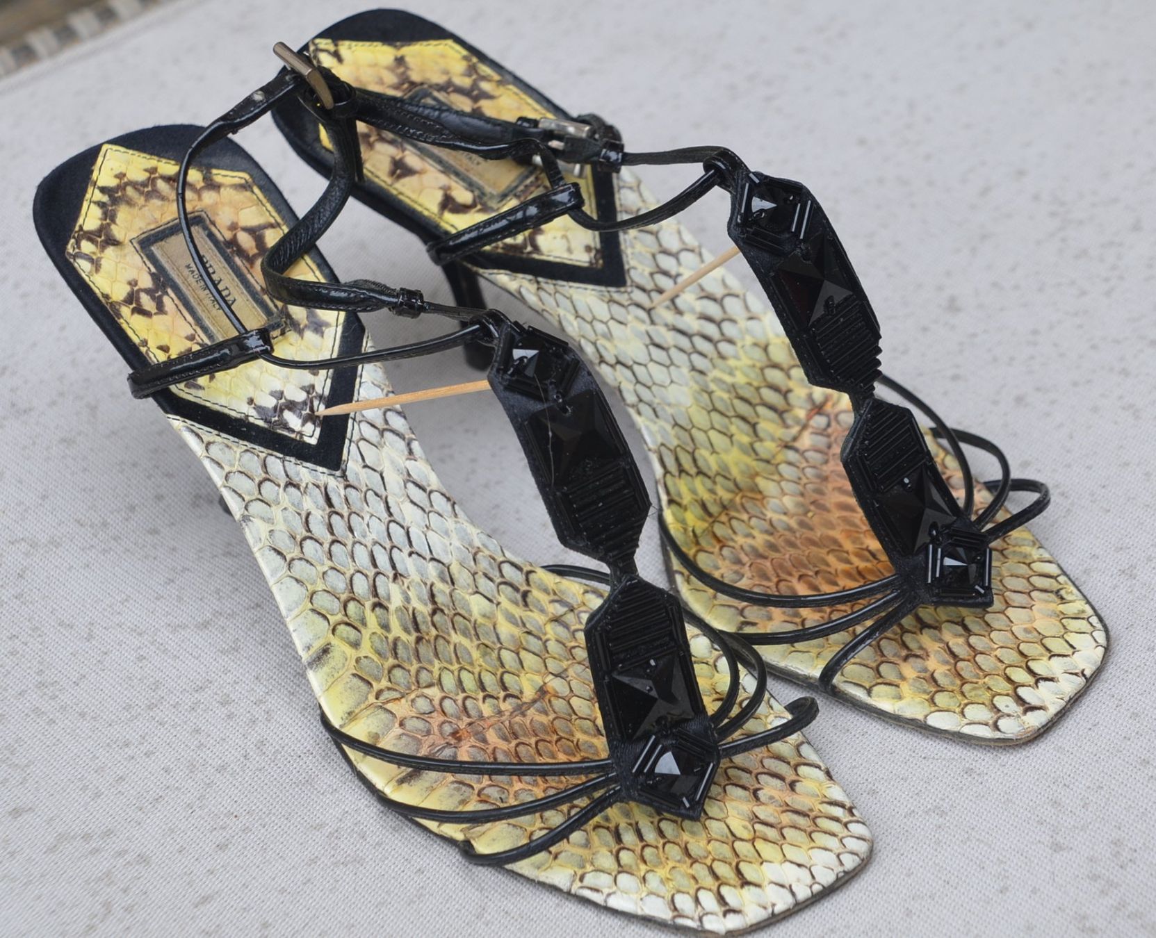 Prada Scarpe da donna: Sandalen / Sandales PRADA 39 – Usato da Collonges venduto da Auganien 3