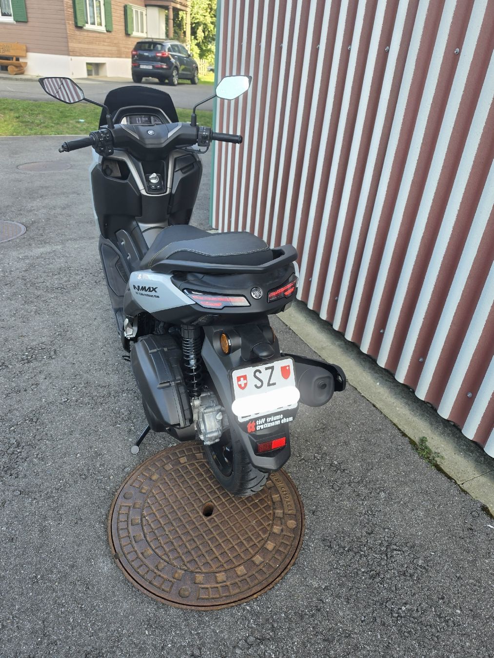 Yamaha Scooters: Yamaha NMAX Tech Max 125 Grau – D'occasion à Immensee par Bonsai_Golf 4