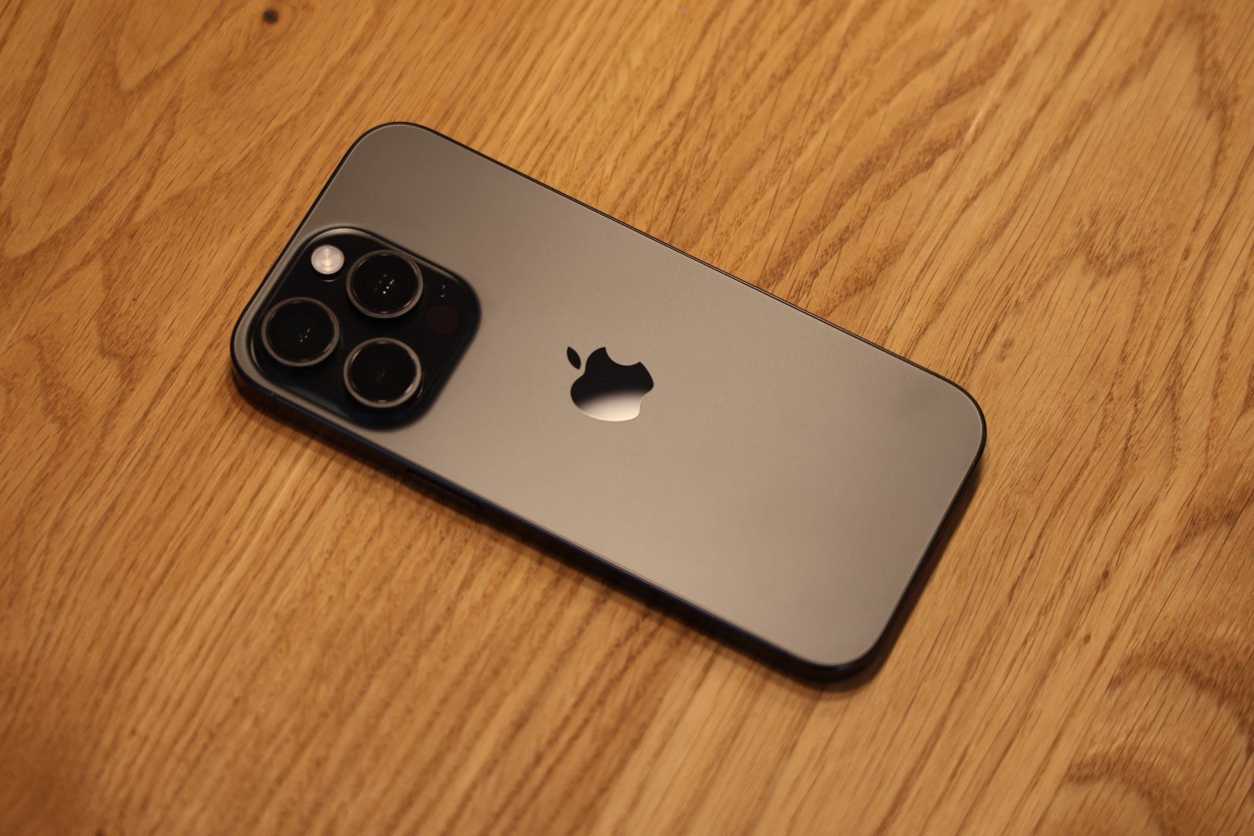 Apple Telefoni cellulari / Smartphones: Apple iPhone 16 Pro | 128GB | Black Titanium – Usato da Belp venduto da neno24 3