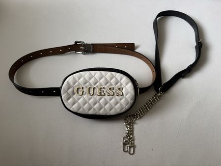 Guess Gürteltasche, Crossbody Bag, neuwertig, schwarz/weiss