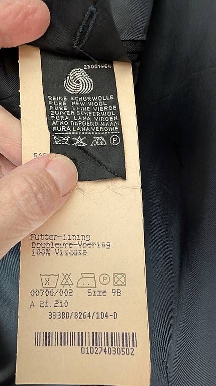 Giacche: Blazer Yves Saint Laurent  – Usato da Villars-Le-Terroir venduto da Nanoucard 4