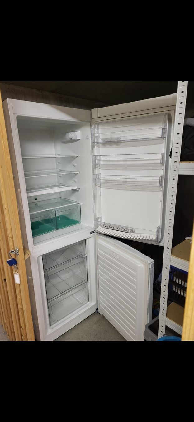 Ikea Frigoriferi: Kühlschrank mit Tiefkühler – Usato da Niederrohrdorf venduto da TillaB 1