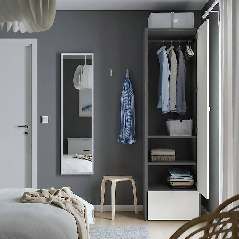 Schränke: Prix reduit! Armoire-penderie IKEA VISTHUS gris/blanc – Gebraucht aus Geneve von pap_h82w 1