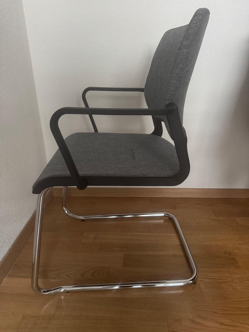 Stühle: NowyStyl Bürostuhl – Neu (gemäss Beschreibung) aus Zürich von 2unlimited 1