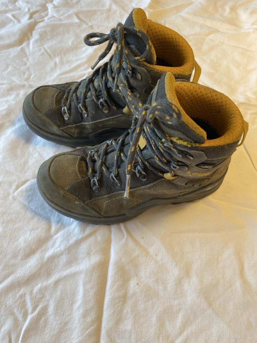 Lowa Scarpe per ragazzi: Lowa Wanderschuh Gr. 31 – Usato da Baden venduto da niba10