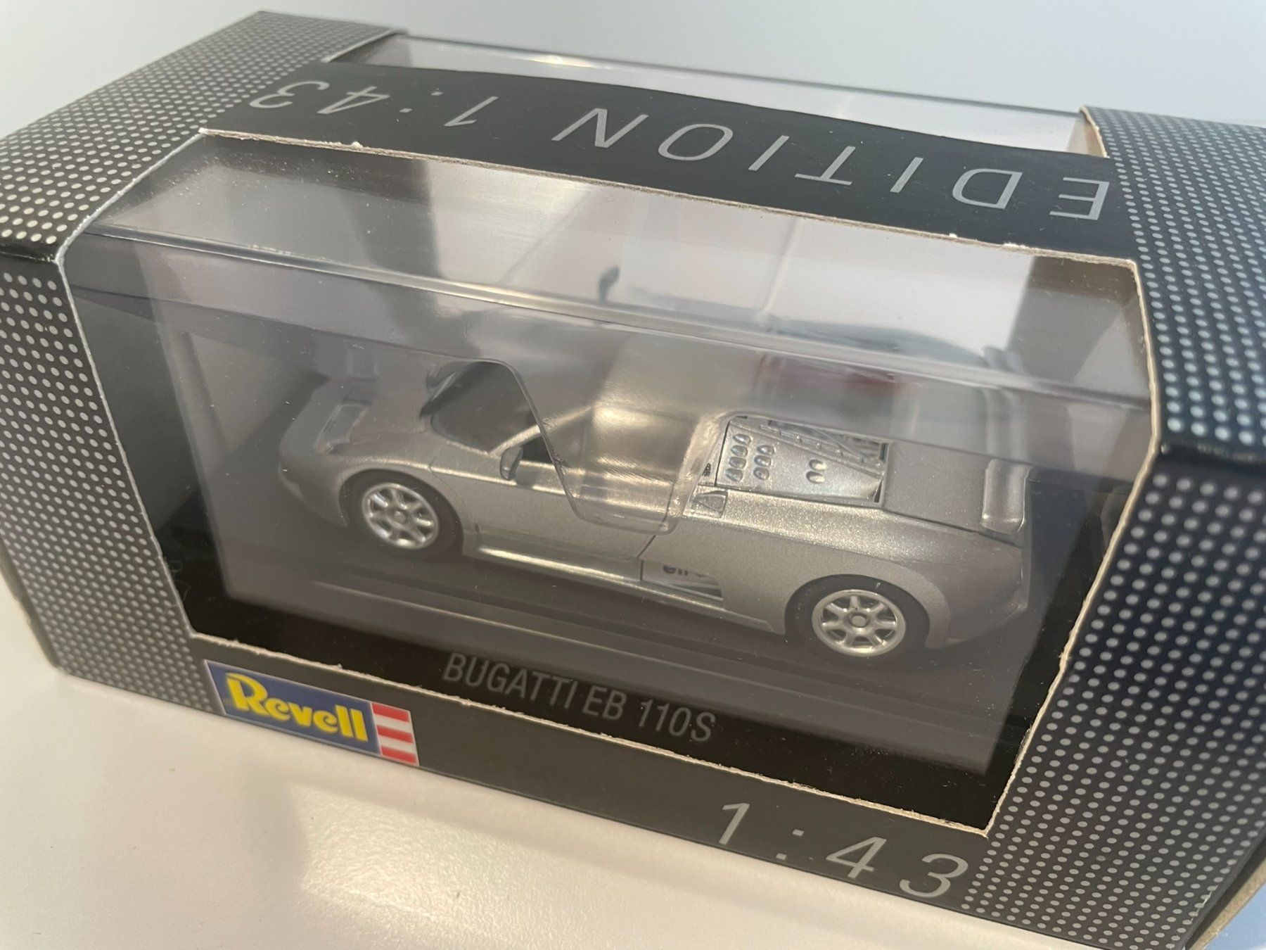 Revell Modellini d'auto: Revell Bugatti EB 110S – Nuovo e nell'imballaggio originale da Bättwil venduto da Samuel_Wyss 1
