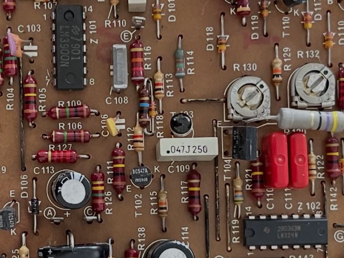 Thorens Plattenspieler: IC-Chips für Thorens TD 105 – Neu (gemäss Beschreibung) aus Döttingen von zha_xh2w 1