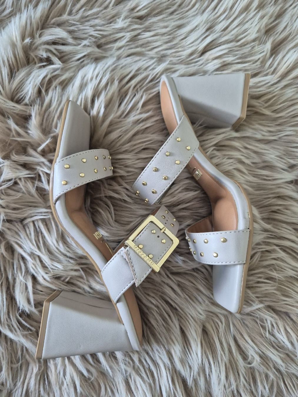 Scarpe da donna: Vizzano sandales à talons  – Nuovo (secondo la descrizione) da Vouvry venduto da M_hill 2